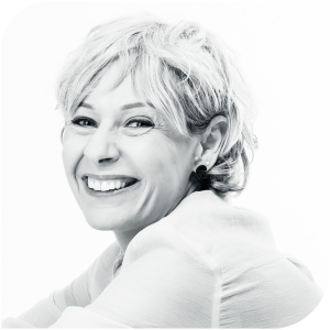 Portrait de Anouchka Nowa, créatrice du studio de création "La belle graine"